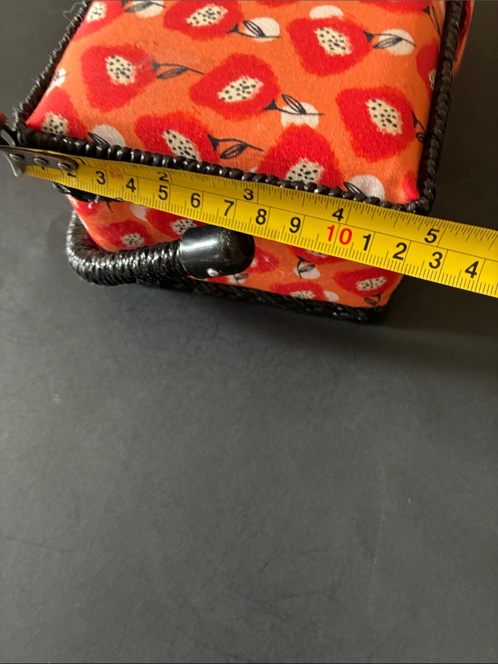 Mini Sewing Box & Tools/Notions - Picture 15 of 16